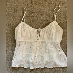 American eagle white flower top
